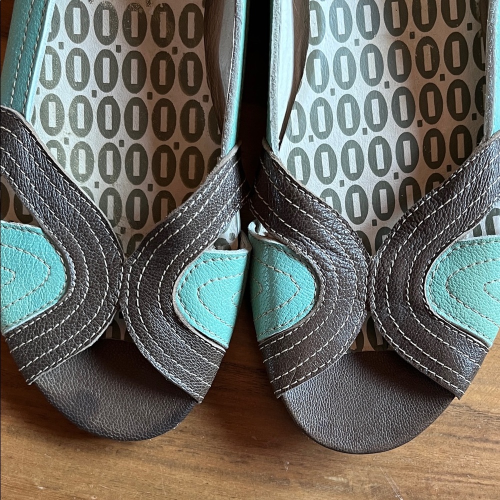 Fly London Women's Turquoise and Grey Brown Flats - Picture 4 of 5